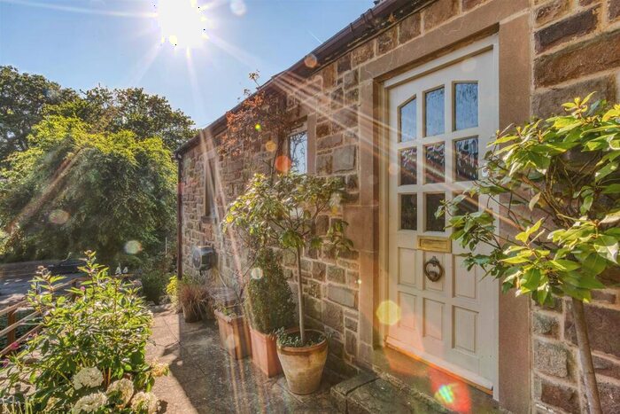 4 Bedroom Detached House For Sale In Church Street, Holloway, DE4