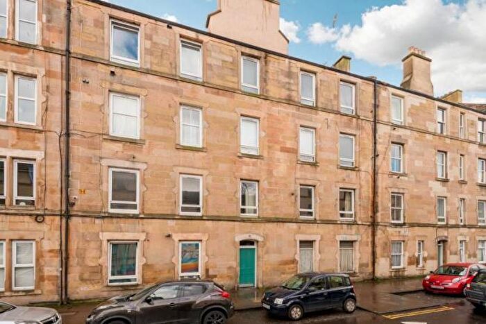 1 Bedroom Flat To Rent In Albert Street, Leith, Edinburgh, EH7