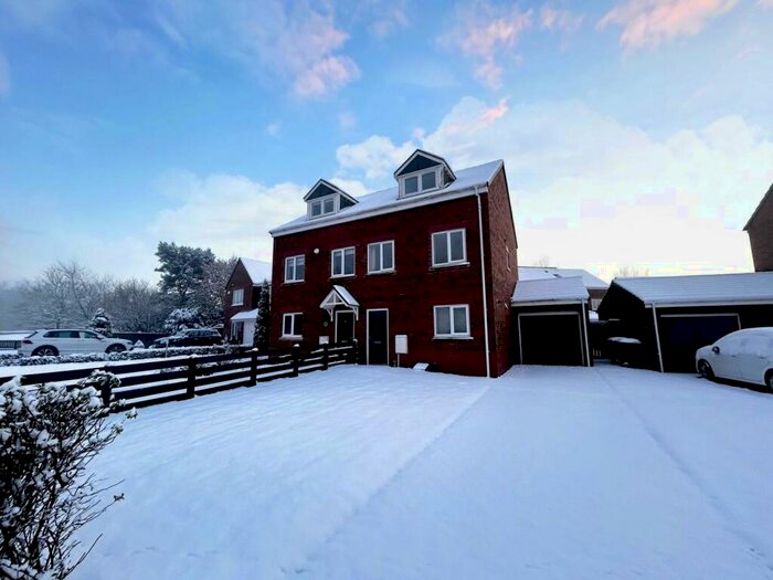 3 Bedroom House To Rent In Henry Avenue, Bowburn, DH6