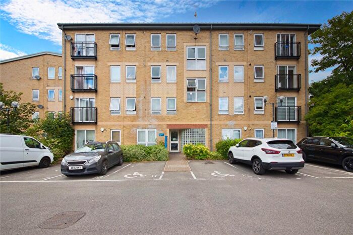2 Bedroom Apartment For Sale In Abbey Road, Barking, Essex, IG11