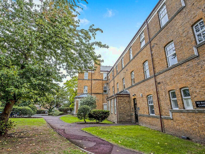 Studio To Rent In Mendip Court, Avonley Road, London, SE14