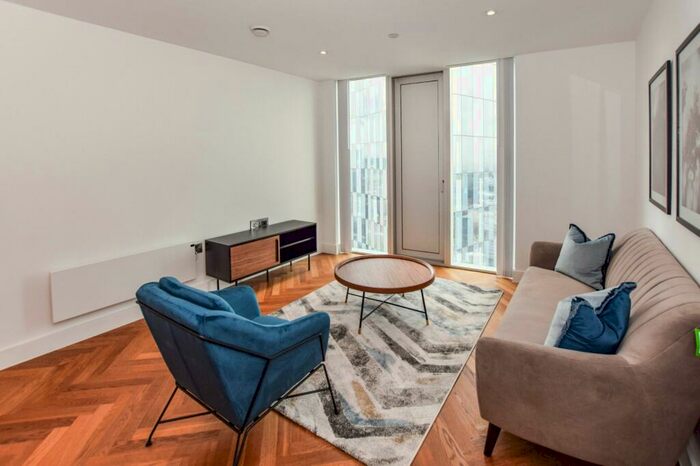 2 Bedroom Flat To Rent In South Tower, Deansgate Square, Southern Gateway, Manchester, M15