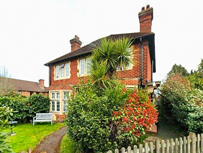 3 Bedroom Detached House To Rent In Ship Lane, Farnborough, Hampshire, GU14