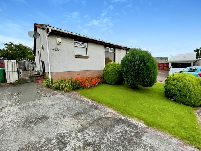 2 Bedroom Semi-Detached Bungalow For Sale In Hill Road, Ballingry, Lochgelly, KY5