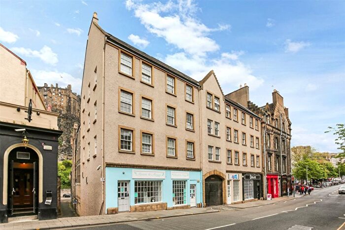 2 Bedroom Flat To Rent In Inglis Court, ( West Port), Grassmarket, Old Town, EH1