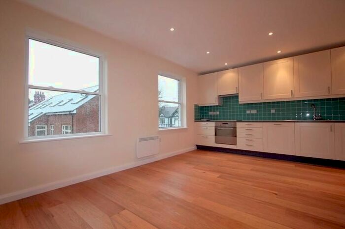 1 Bedroom Flat To Rent In Acacia Road, Acton, London, W3