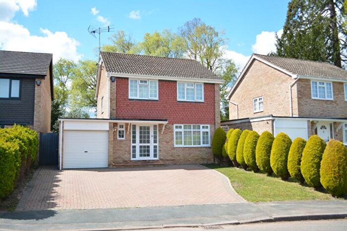 3 Bedroom House For Sale In St Hughs Close, Pound Hill, RH10