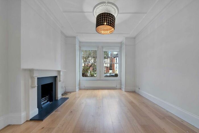 4 Bedroom Property To Rent In Maldon Road, Poets Corner, Acton, W3