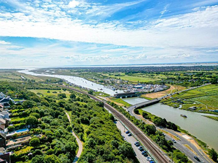 2 Bedroom Flat For Sale In High Road, Benfleet, SS7