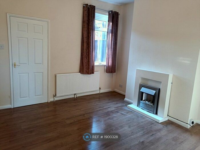 2 Bedroom Terraced House To Rent In Cemetery Road, Normanton, WF6