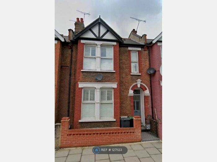 3 Bedroom Terraced House To Rent In Morrison Avenue, London N17