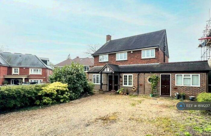 4 Bedroom Detached House To Rent In Burghley Avenue, New Malden, KT3