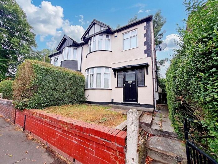 3 Bedroom Semi Detached House To Rent In Cleveland Road, Manchester, M8