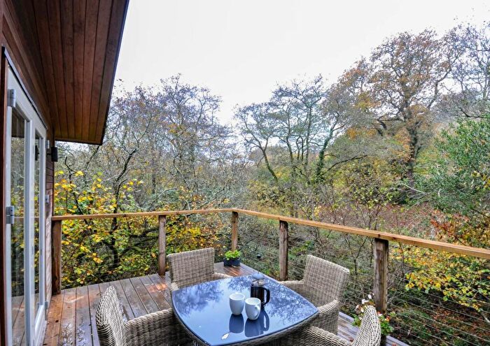 2 Bedroom Lodge For Sale In Streamside, Stonerush Lakes, Lanreath, Cornwall, PL13