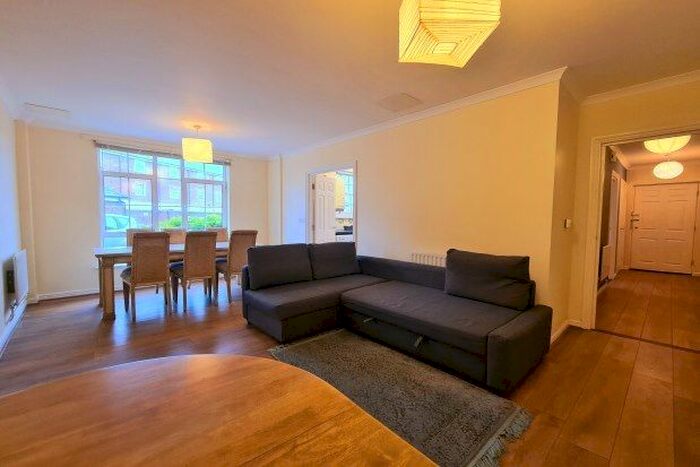 1 Bedroom Flat To Rent In Cornwallis Road, London SE18