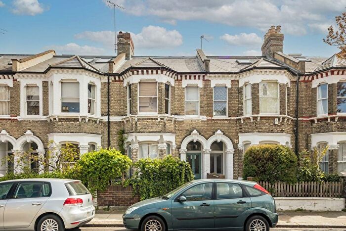 Studio To Rent In Arminger Road, London, W12