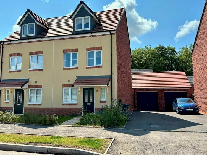 3 Bedroom Semi-Detached House To Rent In Lea Castle Drive, Kidderminster, DY10