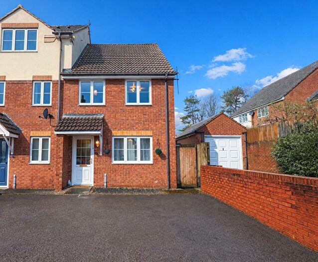 3 Bedroom End Terrace House For Sale In Elmleigh, Yeovil, BA21
