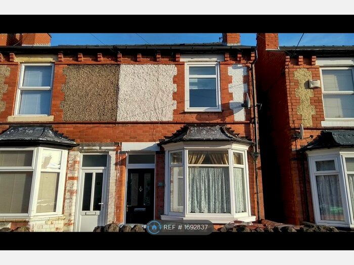 3 Bedroom Semi-Detached House To Rent In Ragdale Road, Nottingham, NG6