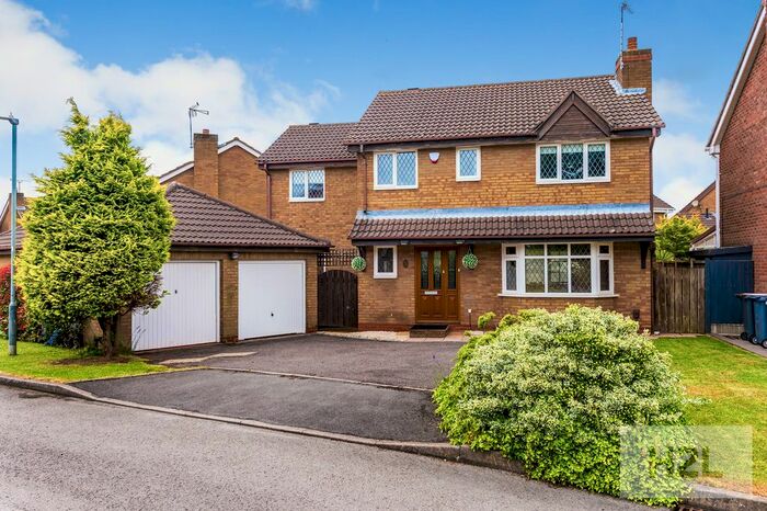 5 Bedroom Detached House To Rent In Gloucester Close, Nuneaton, CV11