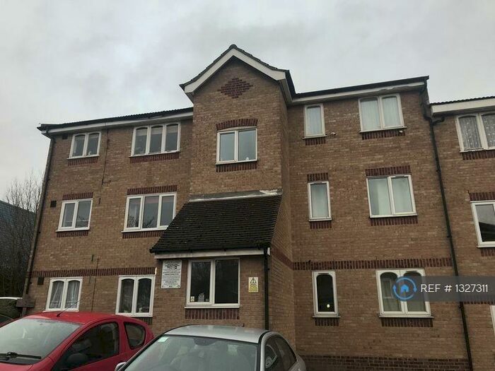 1 Bedroom Flat To Rent In Bonchurch Court, Purfleet, RM19