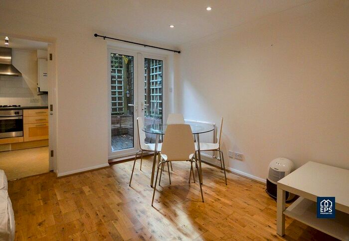 1 Bedroom Flat To Rent In Carlyle Road, CB4