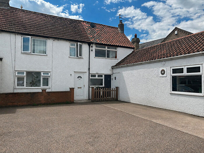 3 Bedroom End Of Terrace House For Sale In High Street, Caister-on-sea, NR30