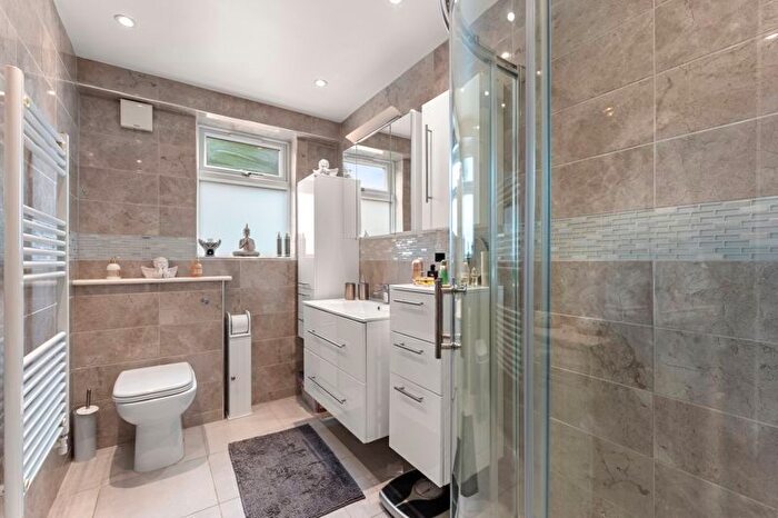 3 Bedroom Terraced House For Sale In Ripon Close, Northolt, UB5