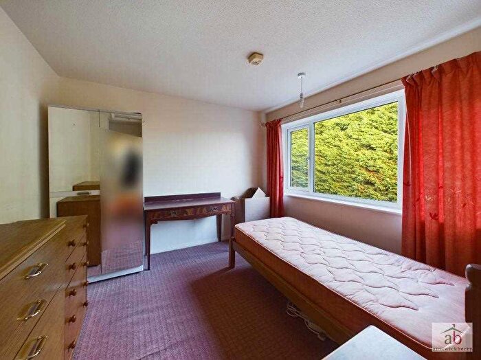 3 Bedroom End Of Terrace House For Sale In Beatrice Close, Ipswich, IP3