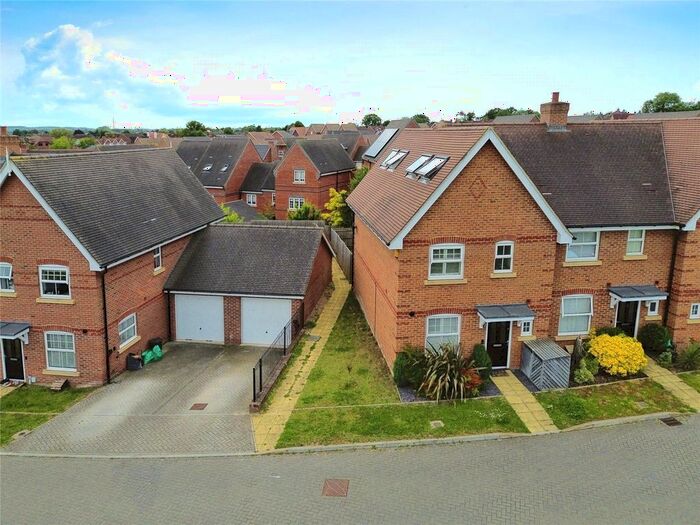 5 Bedroom End Terrace House To Rent In Whitethorn, Shinfield, Reading, Berkshire, RG2