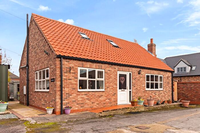 3 Bedroom Bungalow For Sale In High Street, Eastoft, North Lincolnshire, DN17