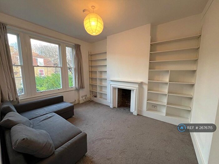 3 Bedroom Maisonette To Rent In Malvern Road, London, NW6