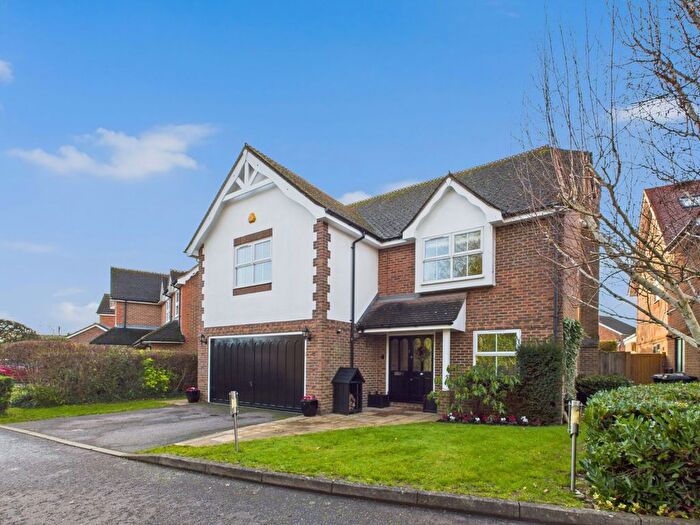 5 Bedroom Detached House For Sale In Bramble Close, Chalfont St. Peter, Buckinghamshire, SL9