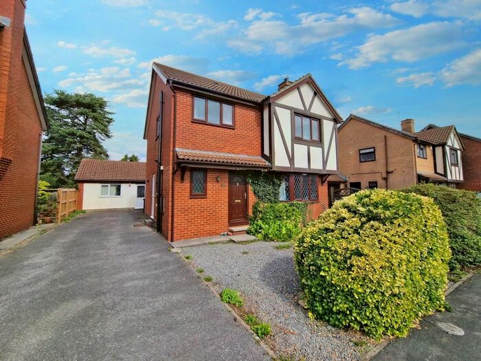 4 Bedroom Detached House To Rent In Brampton Way, Portishead, BS20