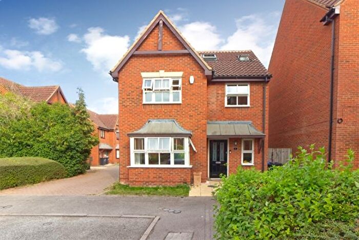 4 Bedroom Detached House To Rent In Castle Acre, Monkston, Milton Keynes, MK10