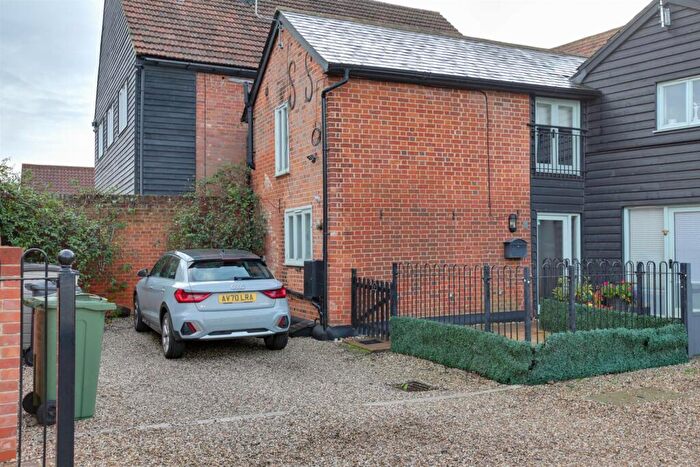 2 Bedroom Semi Detached House To Rent In Kingswood Court, Braintree, CM7