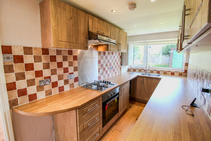 3 Bedroom Semi-Detached House To Rent In Bryndale Grove, Sale, M33