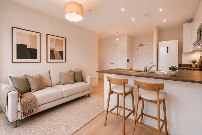 1 Bedroom Flat For Sale In Griffiths Close, Balsall Heath, Birmingham, B12