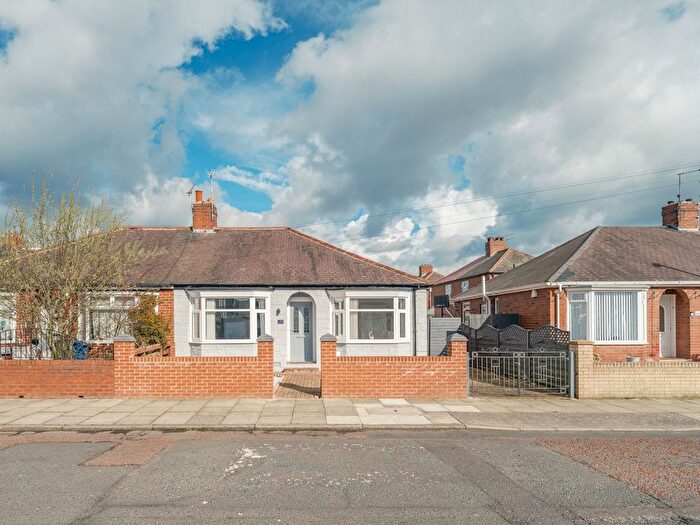 2 Bedroom Bungalow For Sale In Logan Road, Newcastle Upon Tyne, Tyne And Wear, NE6