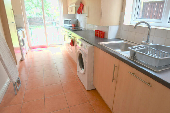 5 Bedroom Detached House To Rent In Rutland Road, West Bridgford, NG2
