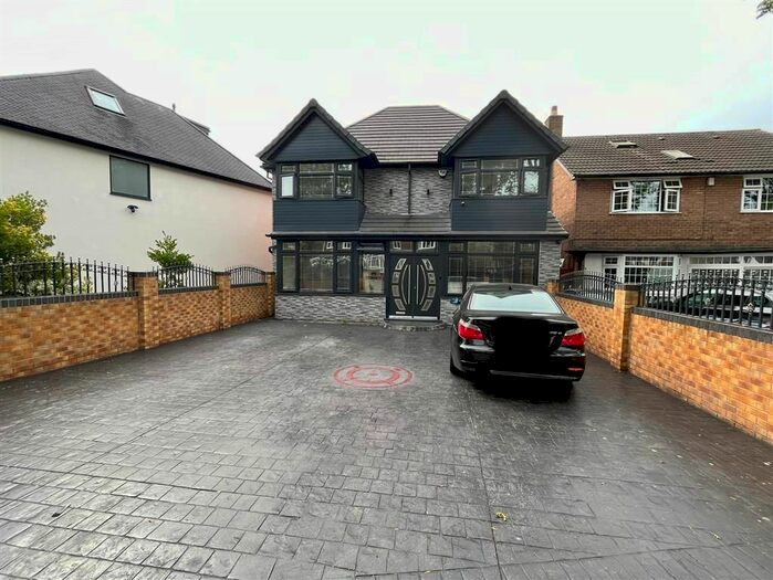 5 Bedroom Detached House To Rent In Sandhurst Avenue, Hodge Hill, Birmingham, B36