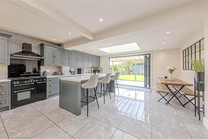 5 Bedroom Property For Sale In Westwood Park Avenue, Leek, Staffordshire, ST13