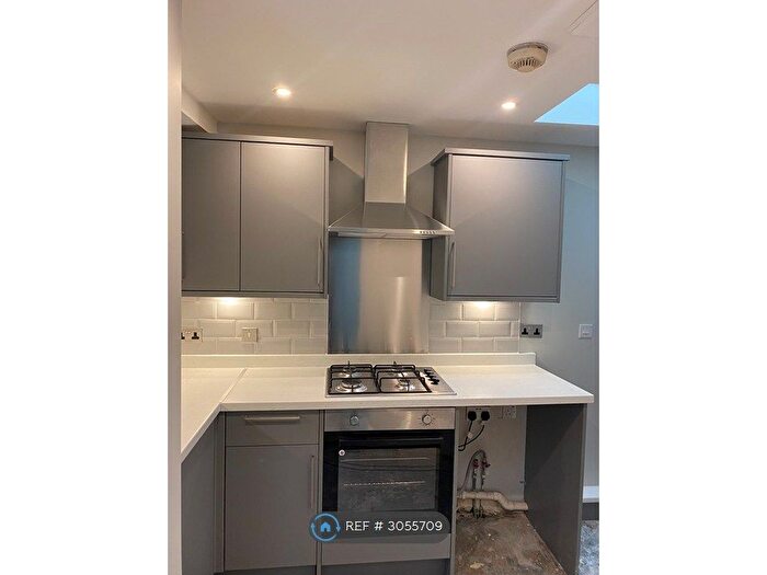 1 Bedroom Flat To Rent In Kirkgate, Otley, LS21