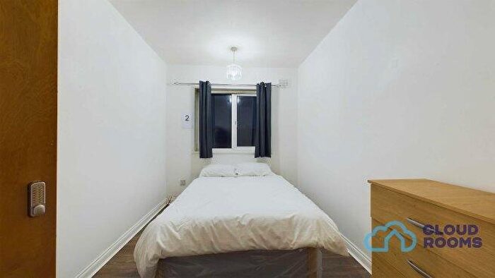 1 Bedroom Flat To Rent In Alnwick Road, SE12