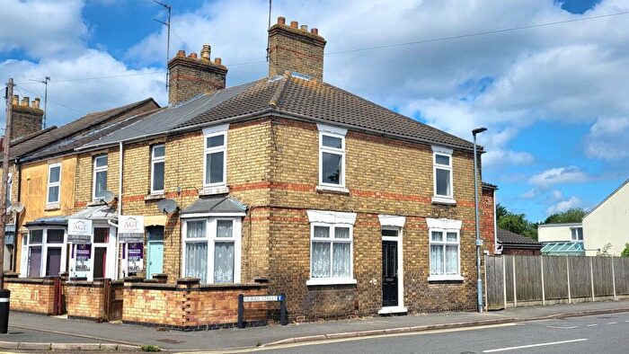 3 Bedroom End Of Terrace House For Sale In Wellington Street, Peterborough, PE1