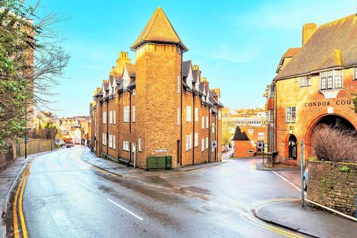1 Bedroom Flat To Rent In Wycliffe Buildings, Portsmouth Road, Guildford, GU2