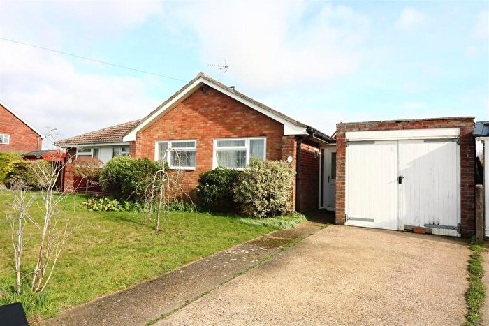 2 Bedroom Semi-Detached Bungalow For Sale In Garrett Crescent, Leiston, IP16