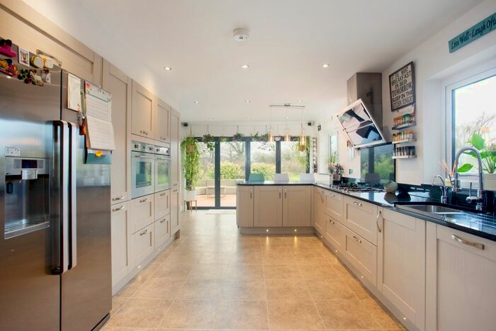 4 Bedroom Detached House To Rent In Wheelers Lane, Brockham, RH3