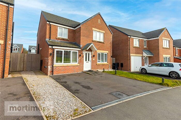 4 Bedroom Detached House For Sale In Chestnut Avenue, Blackburn, Lancashire, BB1
