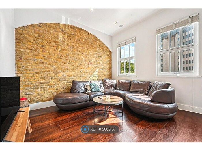 2 Bedroom End Terrace House To Rent In Whiteleys Cottages, London, W14